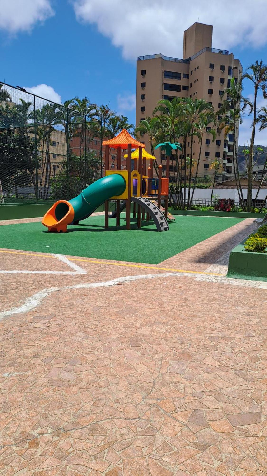 Apto Com Lazer Completo * Guaruja